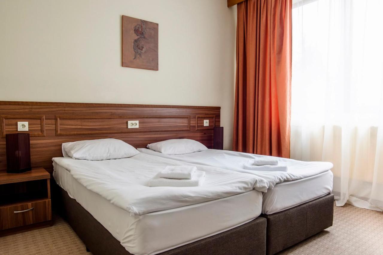 Elina Hotel Pamporovo Exterior photo
